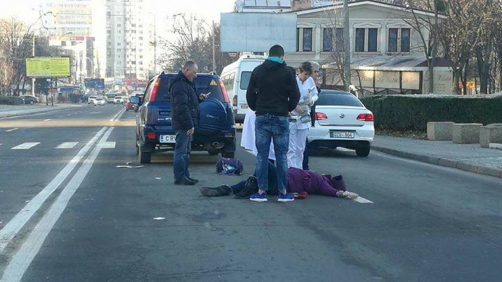 На Ботанике женщина попала под колеса автомобиля на пешеходном переходе