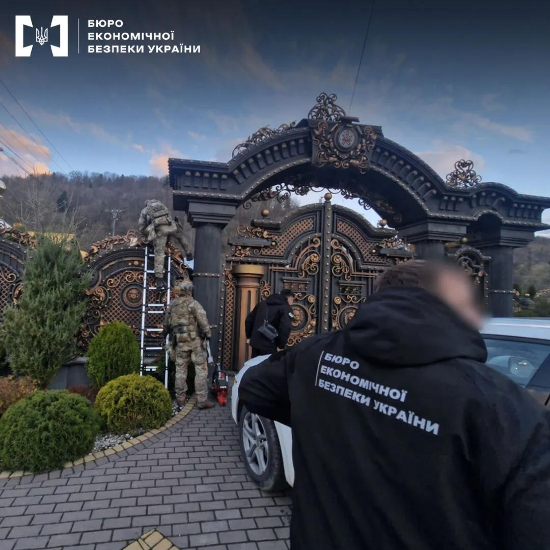 В Украине ликвидировали канал незаконного вывоза древесины в Молдову