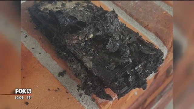 Житель США оставил заряжаться Note 7 в машине и спалил её