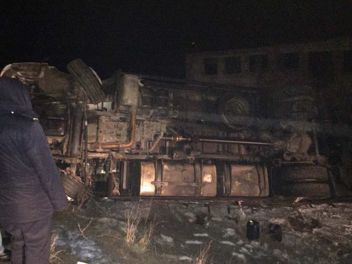 В Кагульском районе перевернулся грузовик