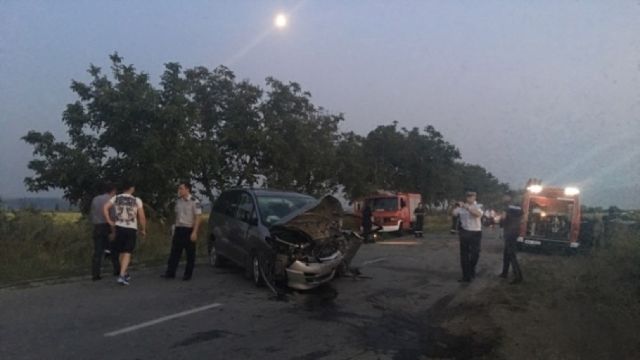 Авария в Бэчой унесла жизни супружеской пары, их дочь - в больнице
