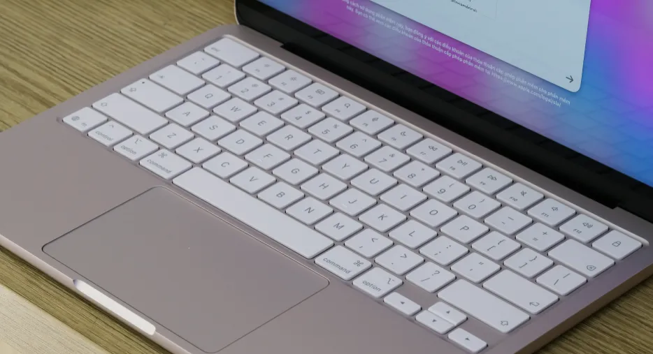 MacBook Neo: Когда дизайн, мощность и магия встречаются