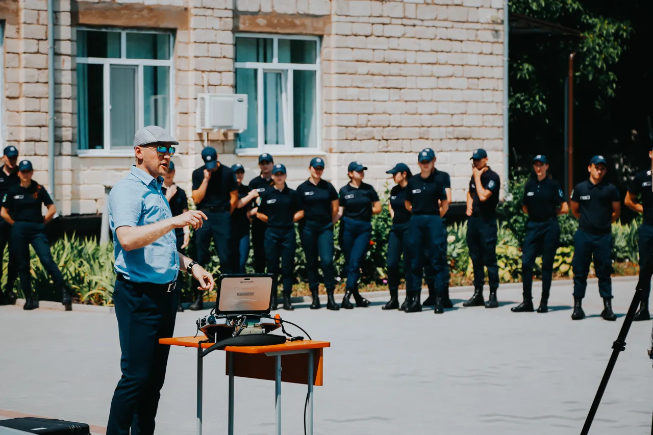 Пограничникам предоставили дроны и мобильную наблюдательную вышку для контроля границ