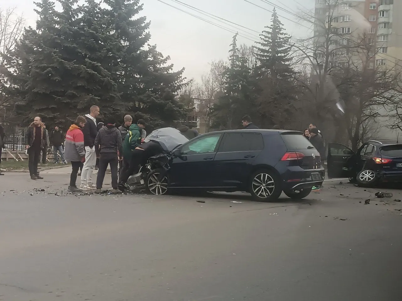 В Кишиневе произошло ДТП: момент попал на камеру видеонаблюдения