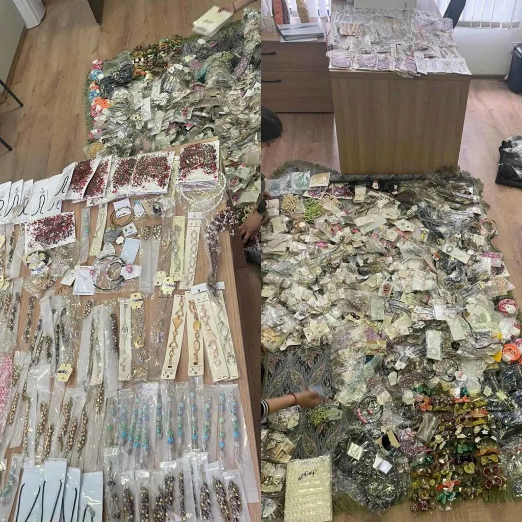 На КПП Паланка конфисковали огромную партию бижутерии и украшений