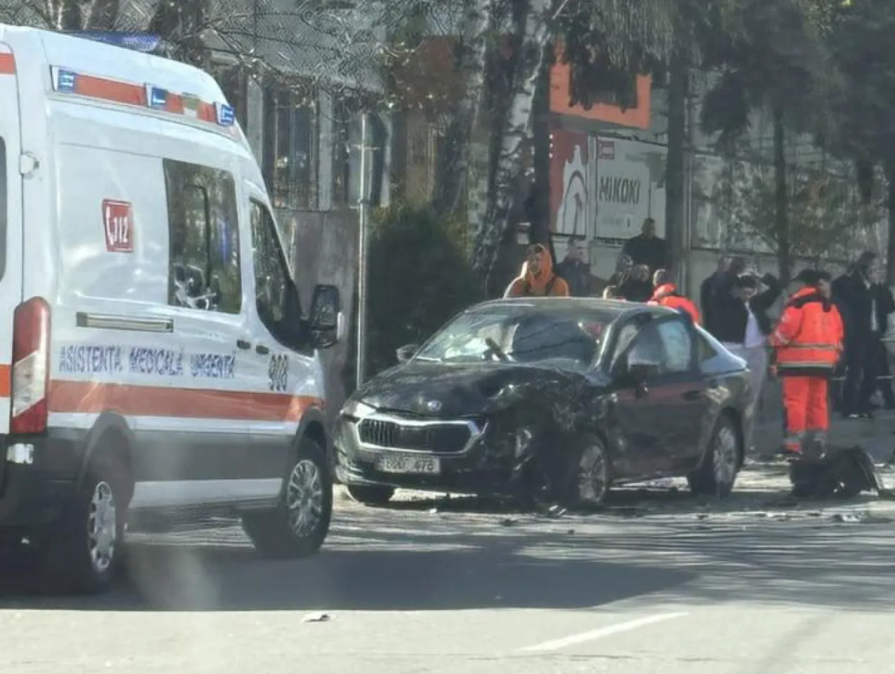 В Кишиневе на улице Петриканской образовалась огромная пробка из-за серьезного ДТП