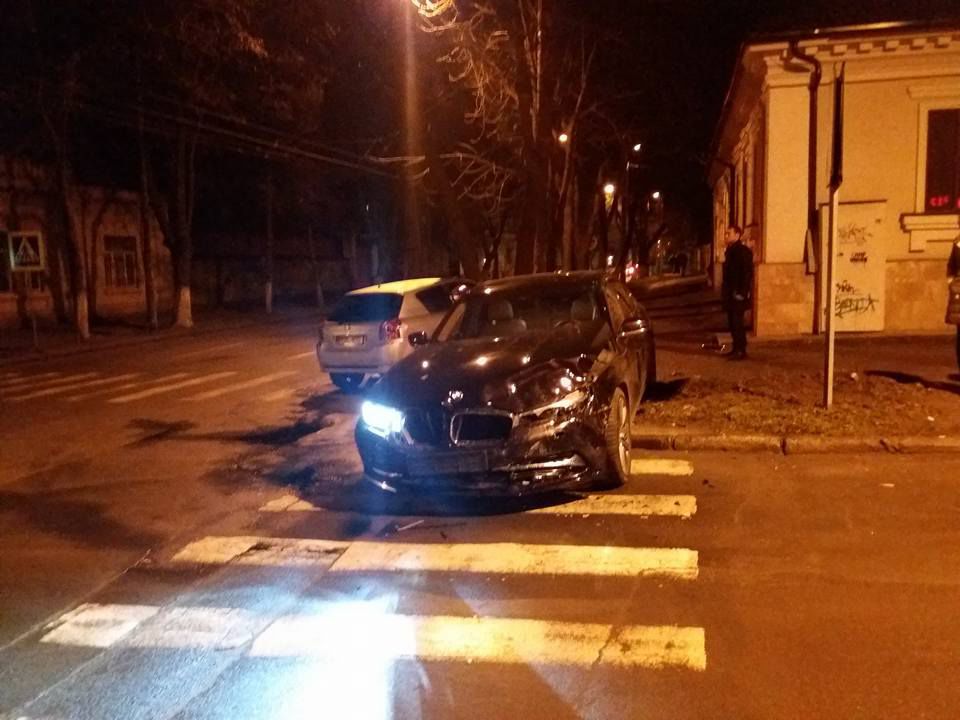 Accident rutier în Capitală, cu implicarea unui BMW