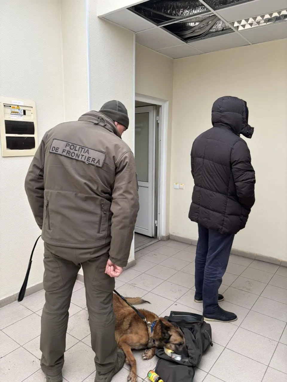 Un pasager cu substanțe psihotrope, reținut la punctul de trecere a frontierei Criva