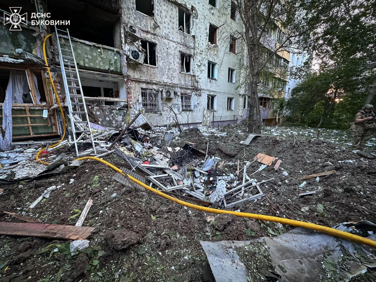 Зеленский об атаке: По Украине летели почти 600 дронов и десятки ракет