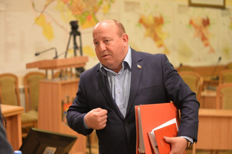 Un nou deputat în Parlament îi ia locul ex-deputatei Irina Mizdrenco