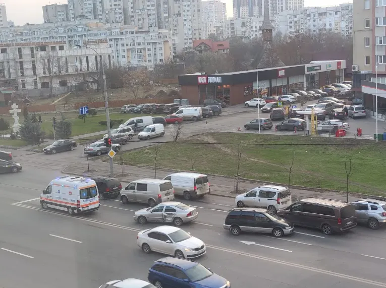 В Кишиневе произошло ДТП: пострадали женщина и трое несовершеннолетних
