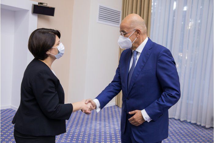 Премьер-министр Наталья Гаврилица провела встречу с главой МИД Греции
