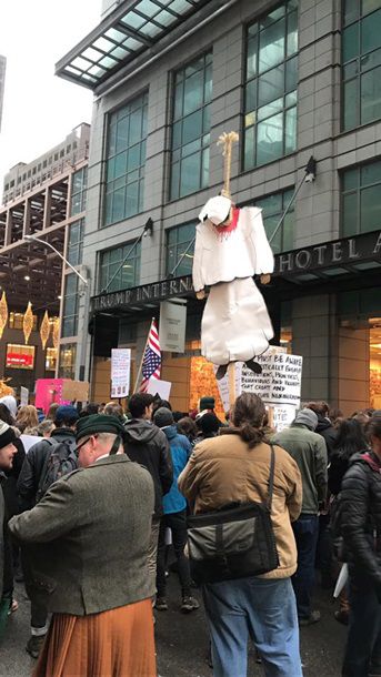 В Канаде протестовали против Трампа