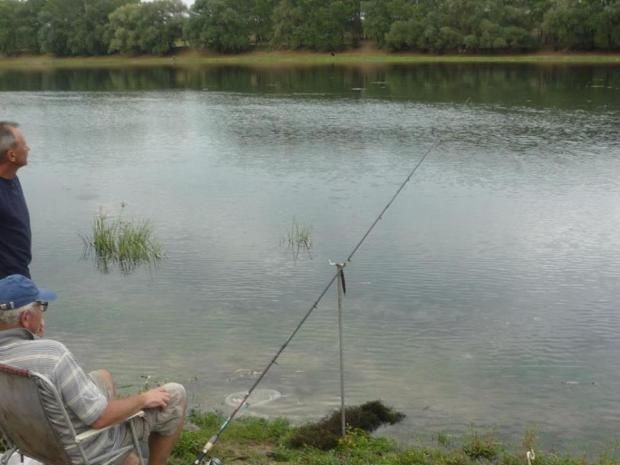 Plase monifilament, care sunt interzise la pescuit, depistate pe lacul de acumulare Dubăsari