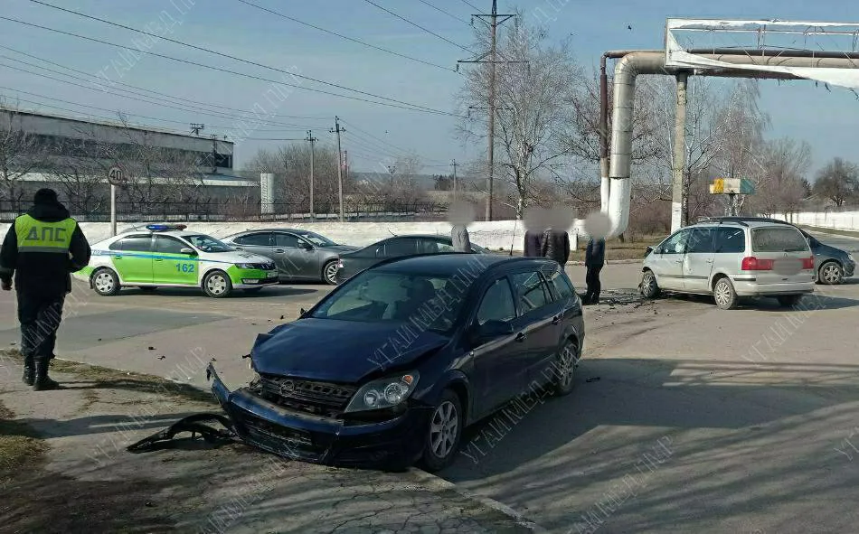 ДТП с участием трех автомобилей произошло в Рыбнице