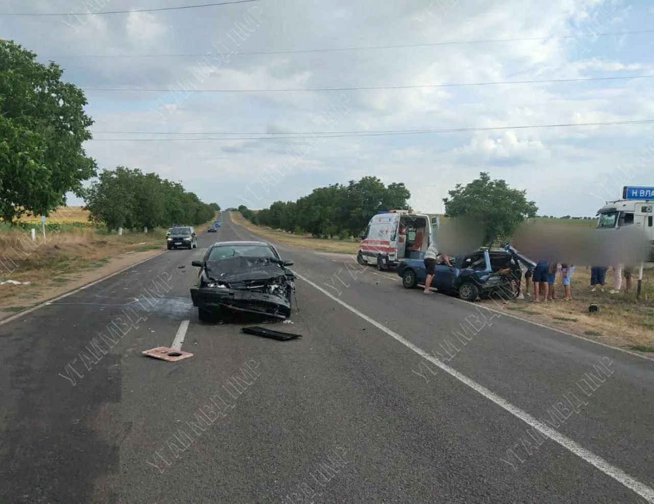 В Григориопольском районе столкнулись два авто: пострадавших зажало дверью
