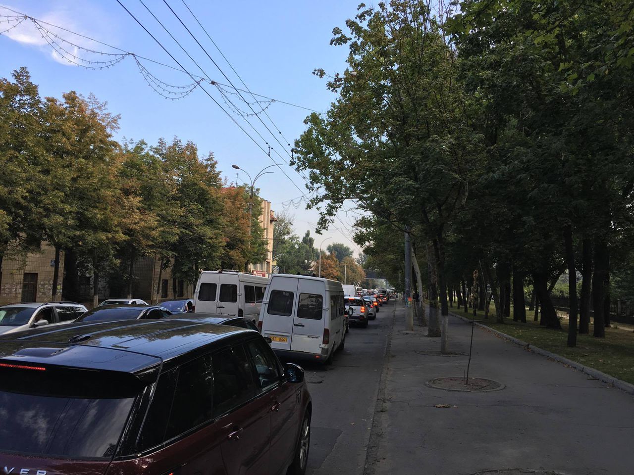 В Кишиневе с утра образовались огромные пробки