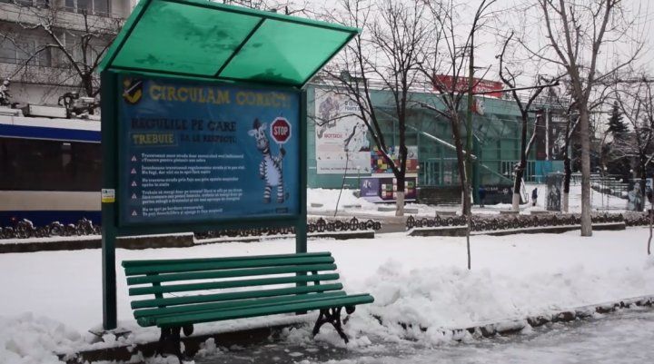 Cum să te fereşti de hoţii de buzunare: Panouri informative de la IGP