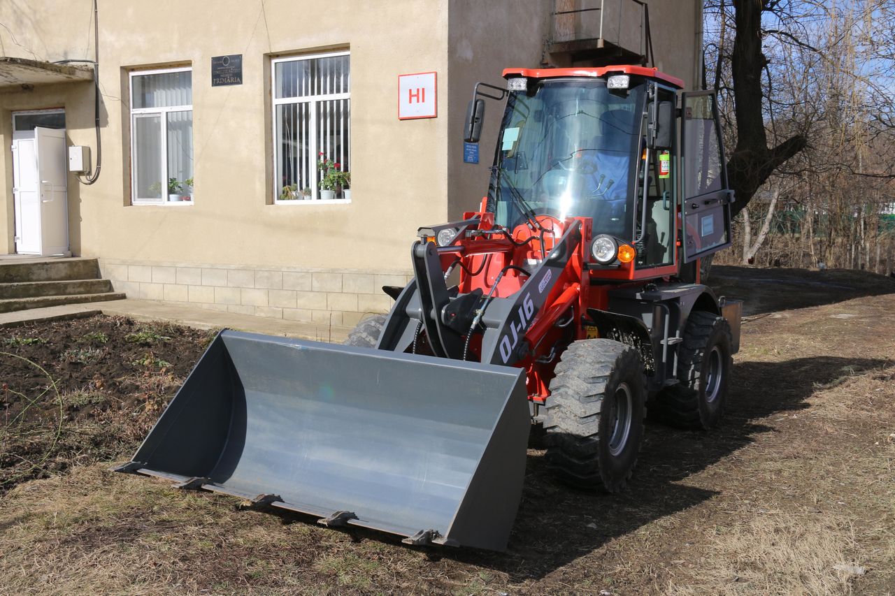 В трех молдавских селах появится новая спецтехника