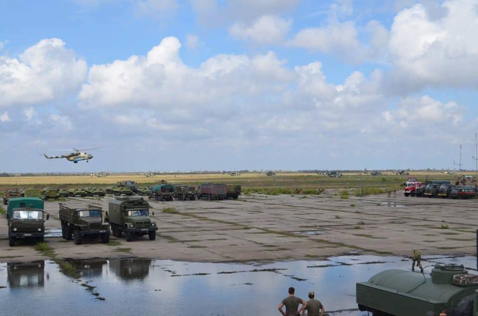 Украина перебросила войска в район Азовского моря
