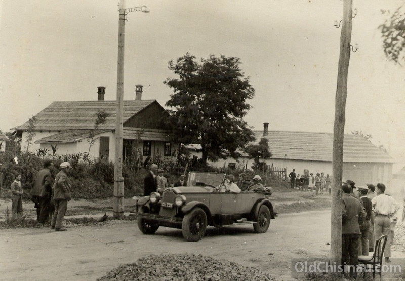 Опубликованы фотографии с автопробегов из Кишинева в 1928-1929 годах