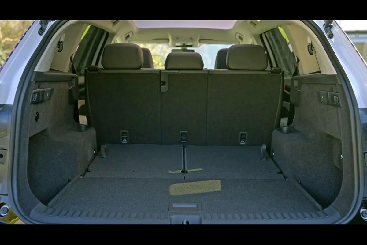 Skoda готовит премьеру электрического кроссовера Peaq с задним и полным приводом