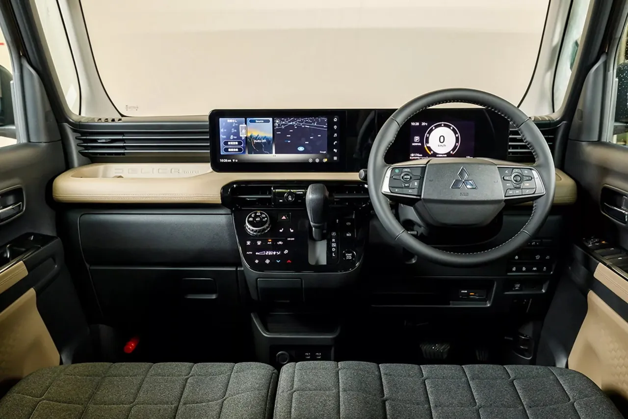 Mitsubishi prezintă cel mai mic și cel mai ieftin crossover la un preț de 13.000 de dolari