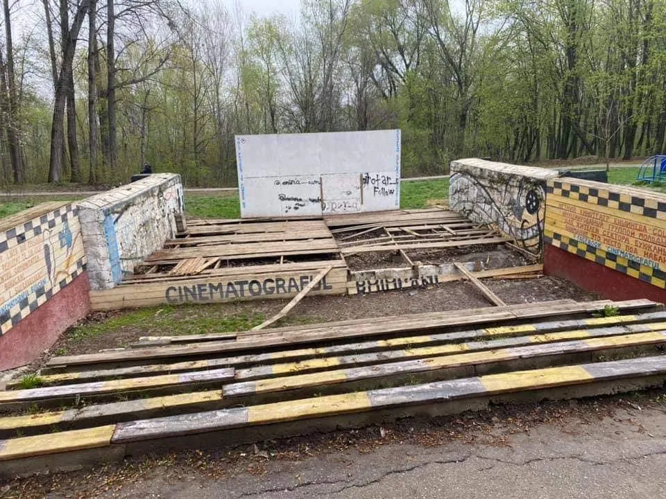 Завершена реабилитация кинотеатра в лесопарке "Бутояш"