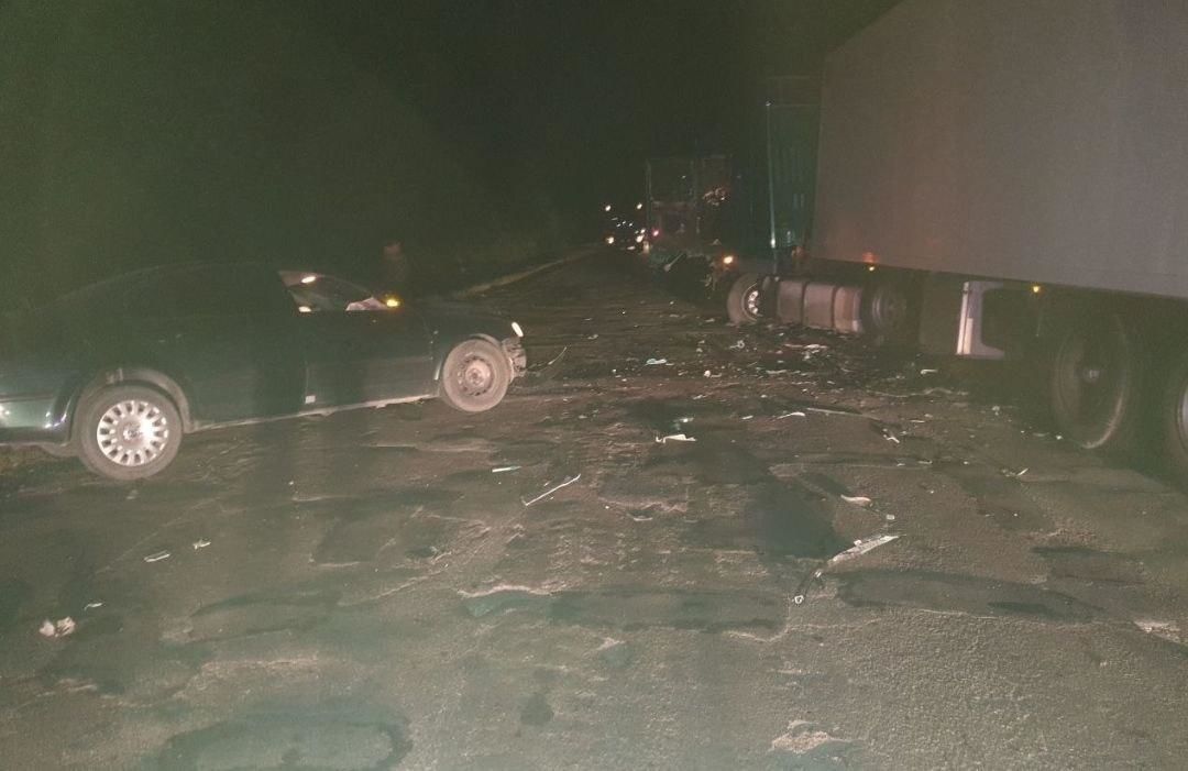 ДТП в Теленештах: водитель врезался в грузовик, уснув за рулем