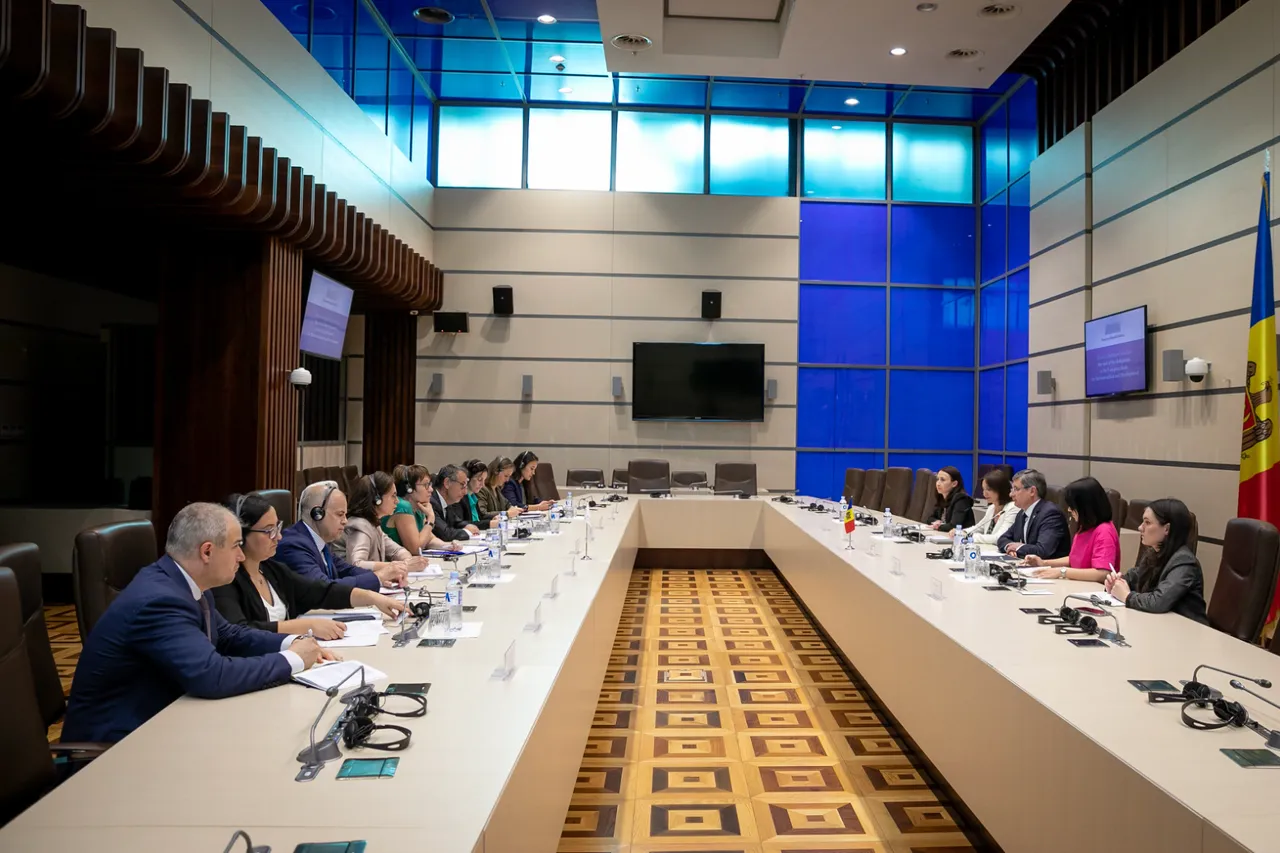 Спикер парламента Игорь Гросу провел встречу с президентом ЕБРР Одиль Рено-Бассо