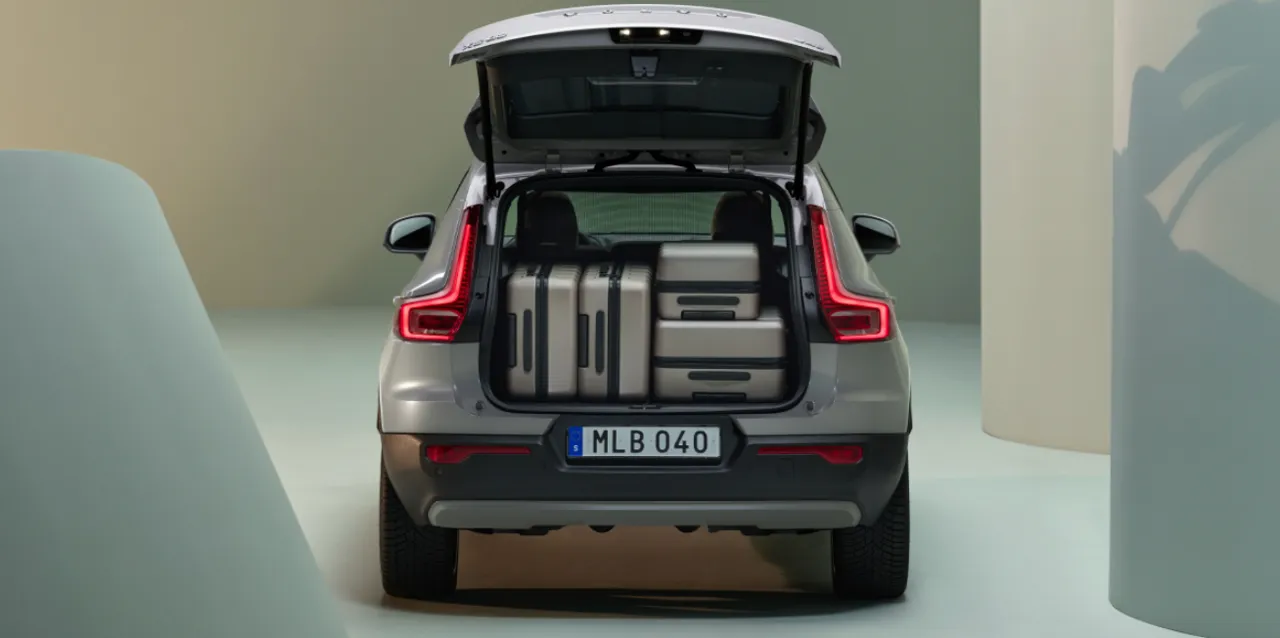 Volvo XC40: Выбери 3 специальные версии: бензин, гибрид и даже электро от 39.800 евро