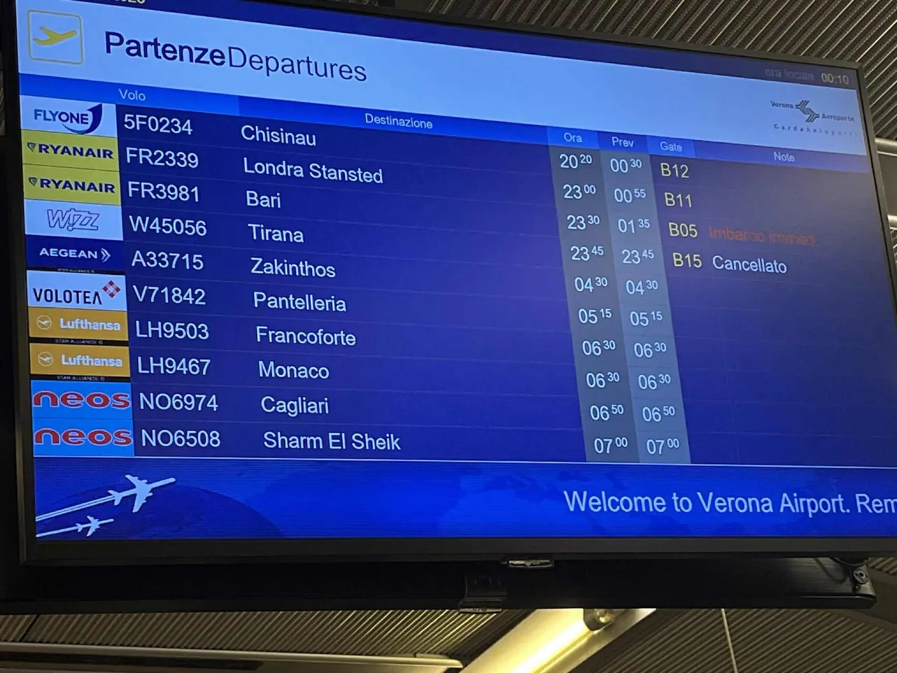 Рейс FlyOne Верона – Кишинёв задержали почти на 6 часов без объяснения причин