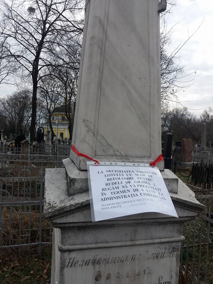 Pe mormintele vechi din cimitirile din Chișinău au fost plasate plăcuțe de avertizare