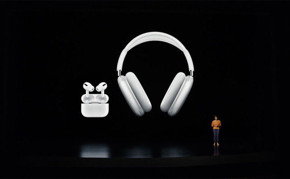 Apple презентовала новые наушники AirPods