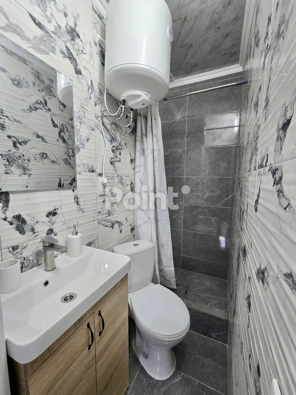 În Capitală se vinde o mansardă în care trebuie să urci pe o scară pliabilă