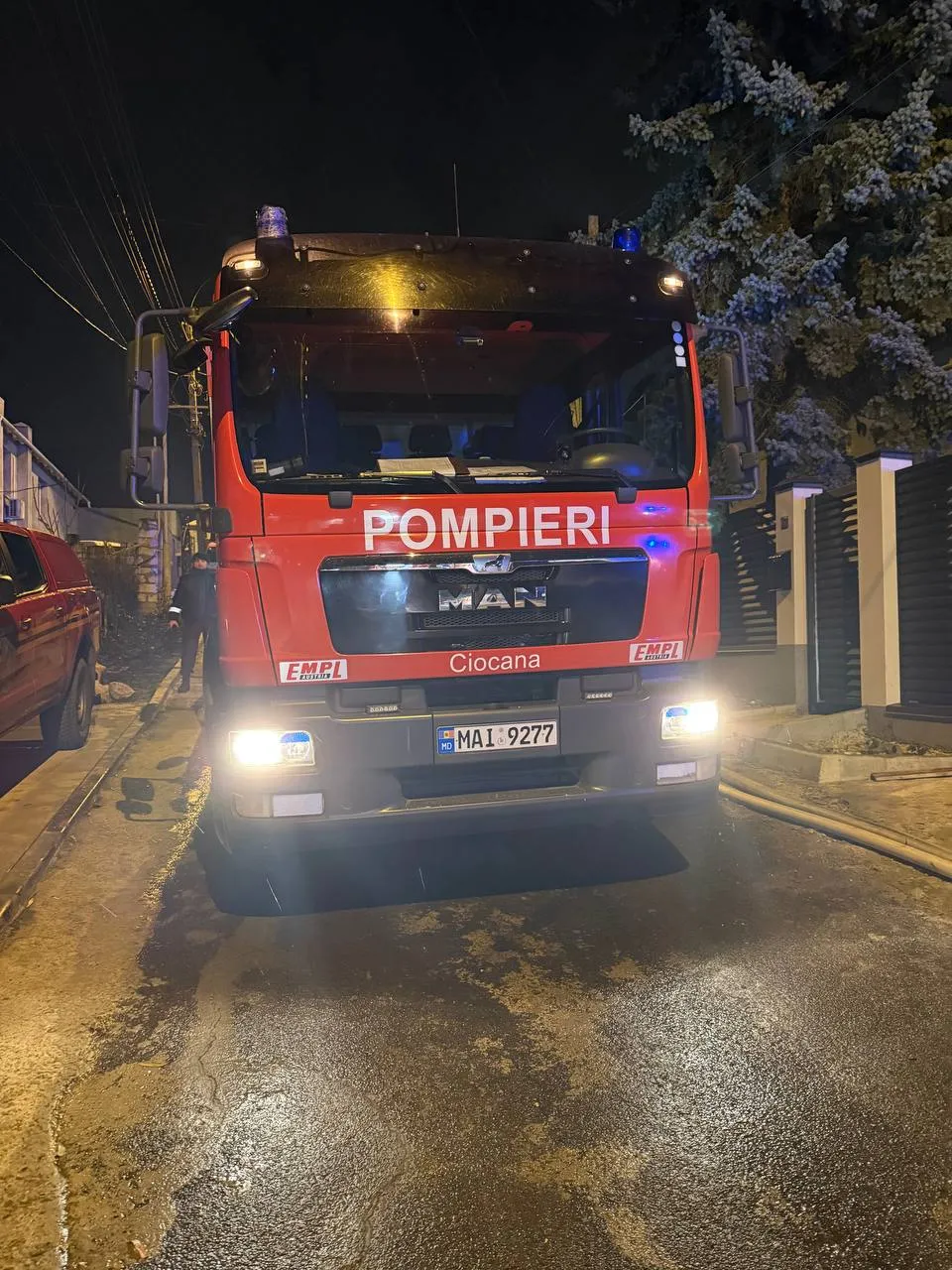 Incendiu într-un complex locativ din orașul Codru