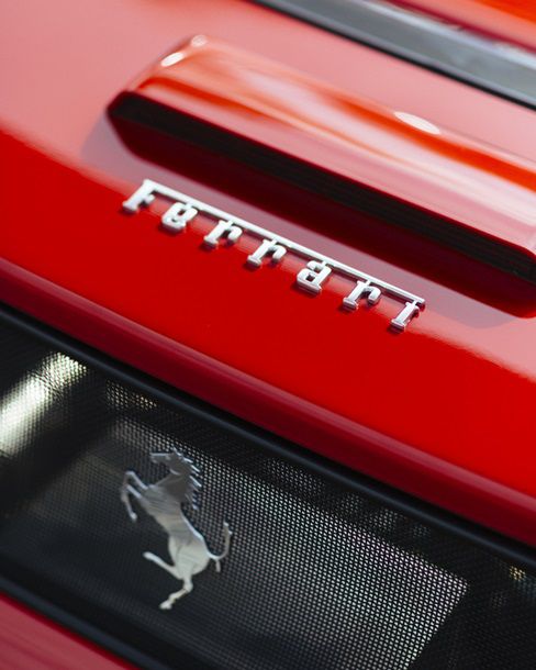 Первый экземпляр Ferrari F50 выставили на продажу