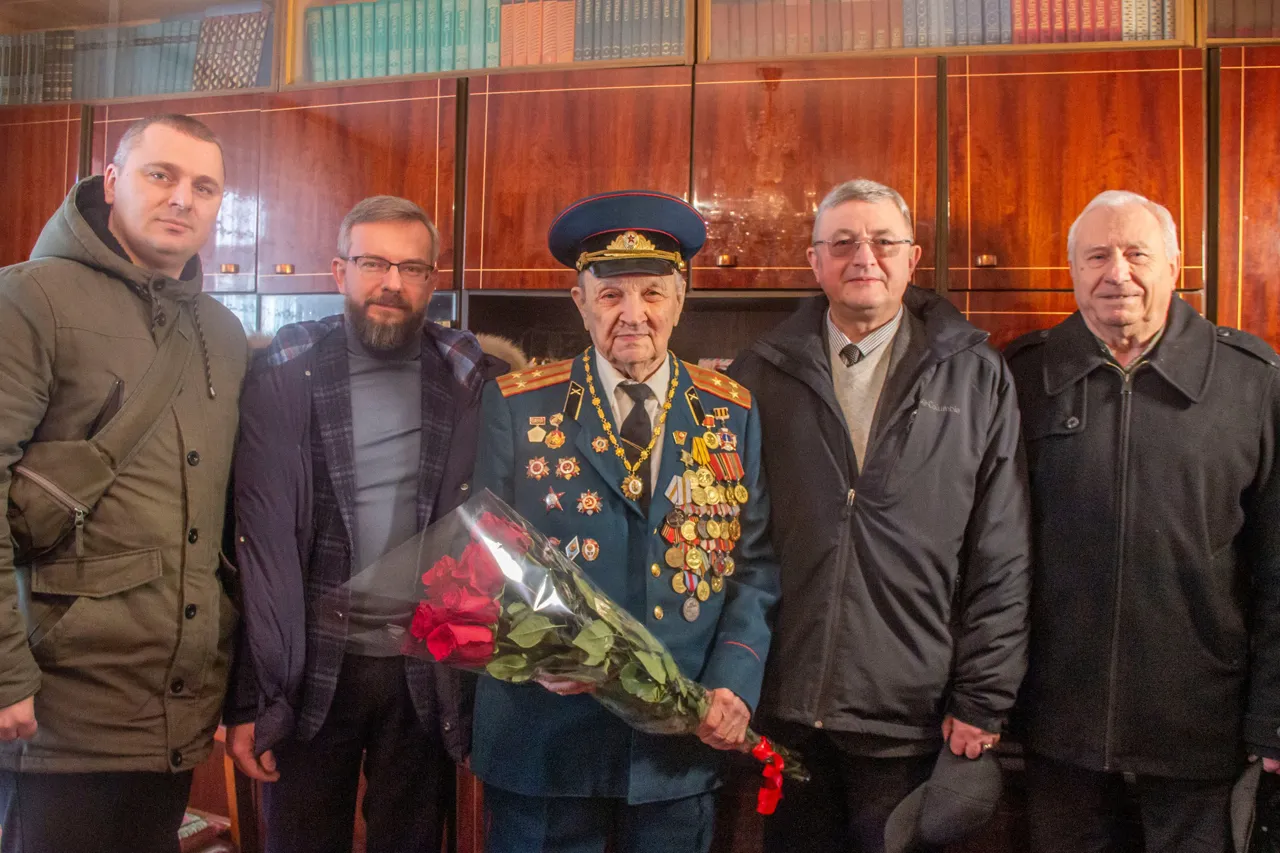 В Молдове поздравили участника Сталинградской битвы