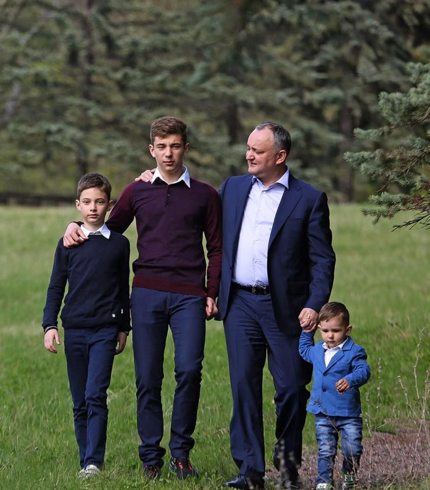 Unde a petrecut Paştele președintele țării, Igor Dodon