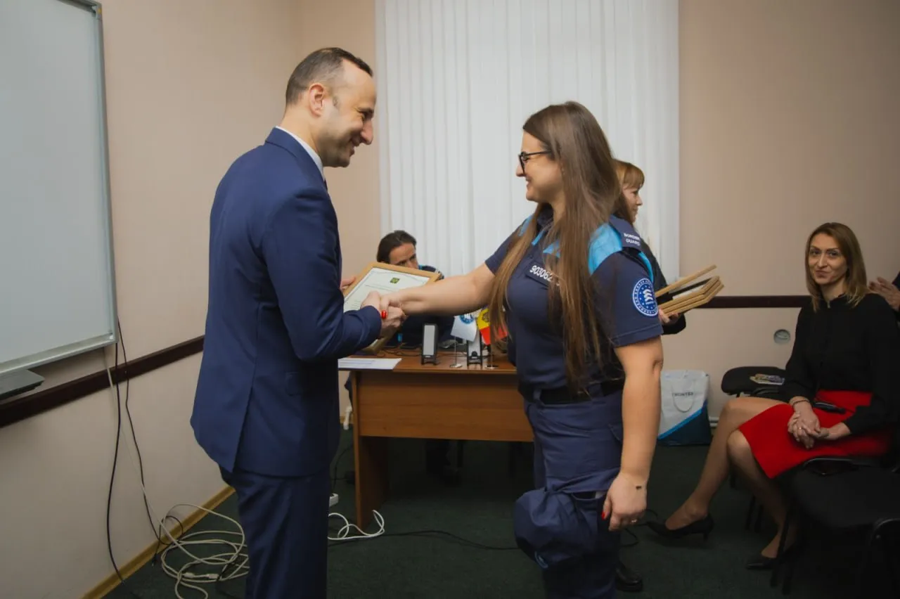 На границах Молдовы начала нести службу новая группа офицеров FRONTEX