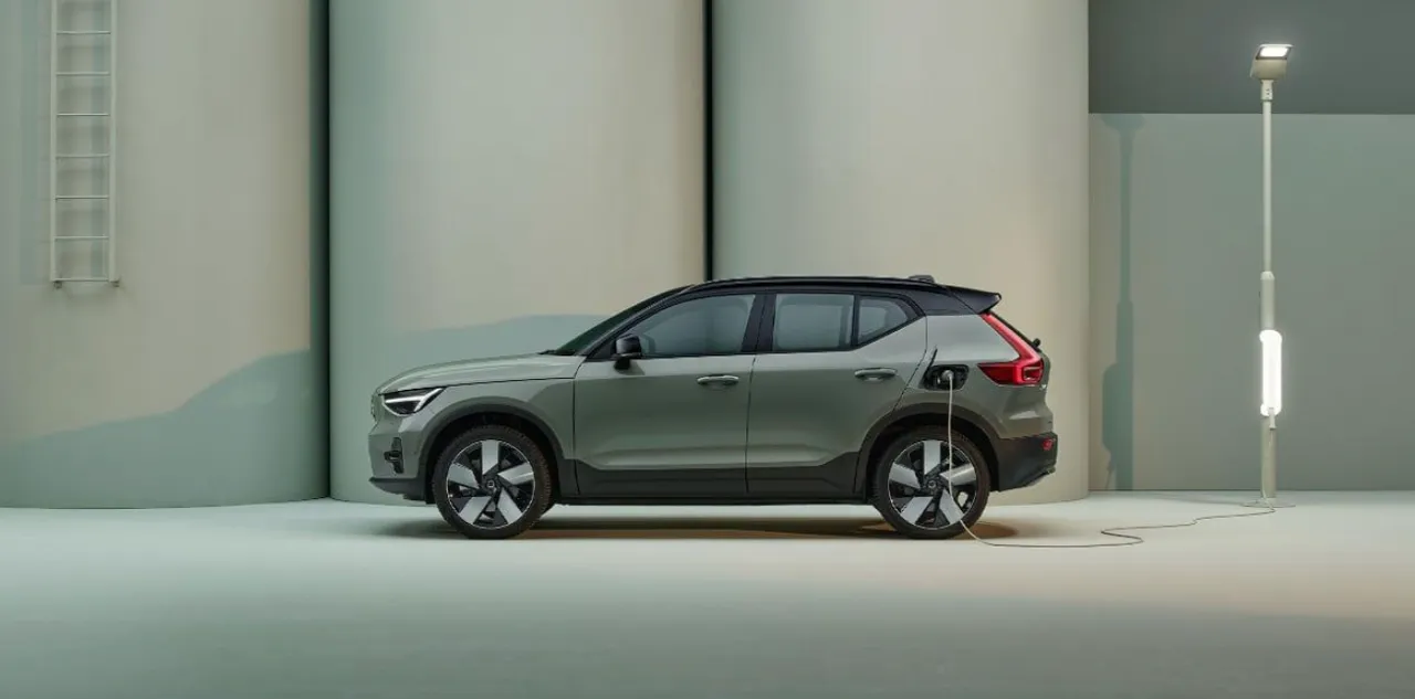 Volvo XC40: Выбери 3 специальные версии: бензин, гибрид и даже электро от 39.800 евро