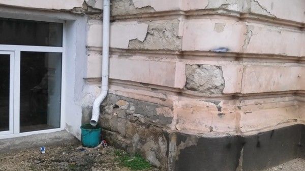 Румынский депутат призывает к восстановлению здания Сфатул Цэрий