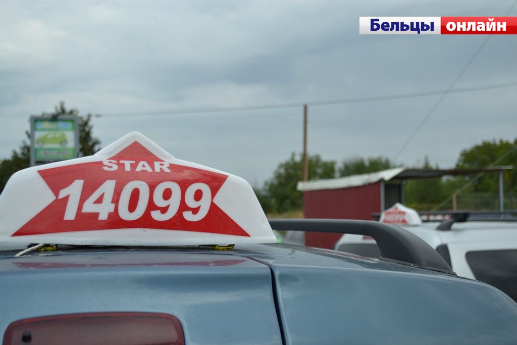 В Бельцах водители такси вышли на забастовку