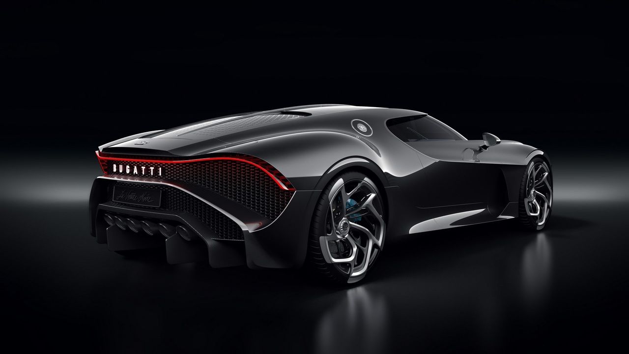 Bugatti показал самый дорогой в мире автомобиль, он уже продан