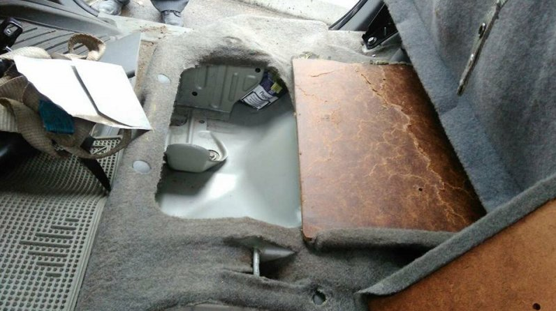 Гражданин Румынии пытался вывезти из страны крупную партию сигарет