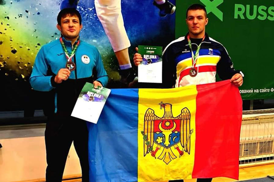 Два молдавских спортсмена завоевали медали на чемпионате мира по борьбе