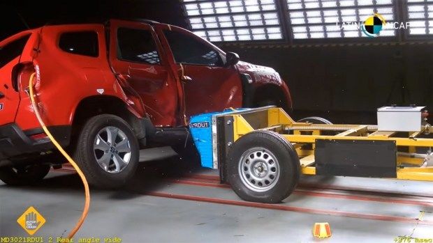 Обновленный кроссовер Renault Duster получил 0 звезд в краш-тесте