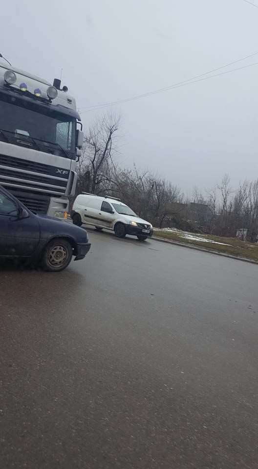 Из-за ДТП возле Tutun-CTC в этом районе образовались пробки