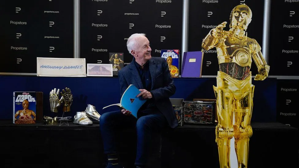 Голова C-3PO из киносаги Star Wars продана на аукционе за $843 тысячи