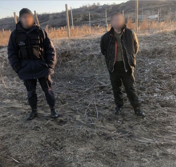 Пьяный мужчина начал стрелять по пограничникам, пытавшимся его задержать